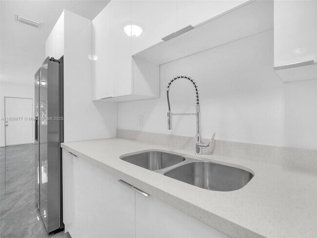 Building Photo - 2448 NW 42nd St