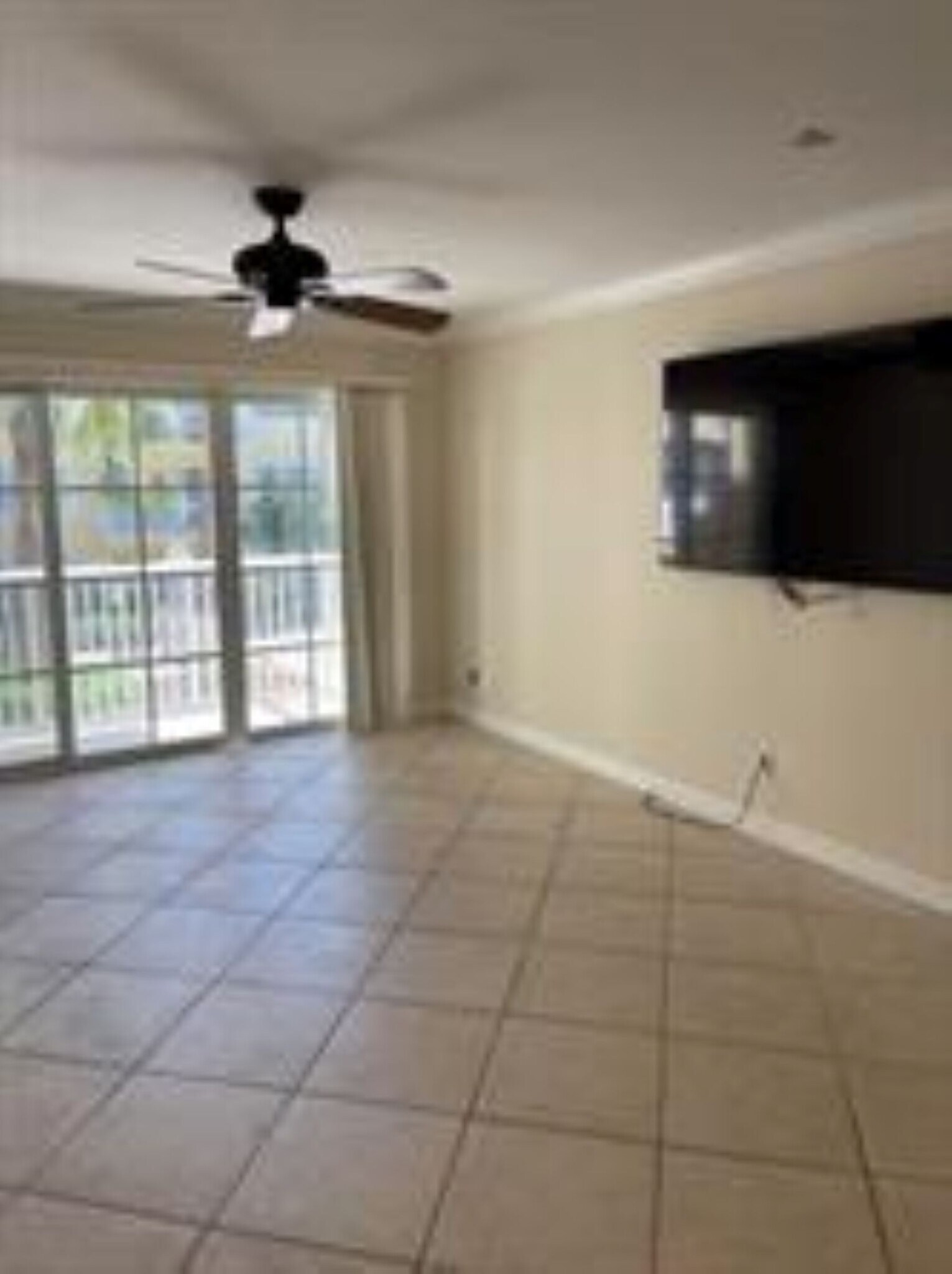 Building Photo - 1515 E Broward Blvd
