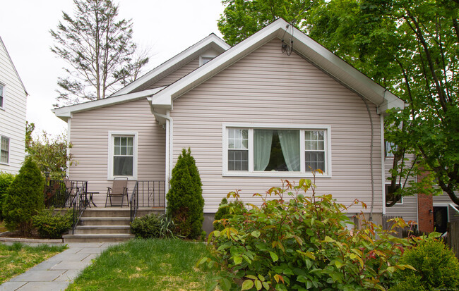 Primary Photo - 65 Myano Ln
