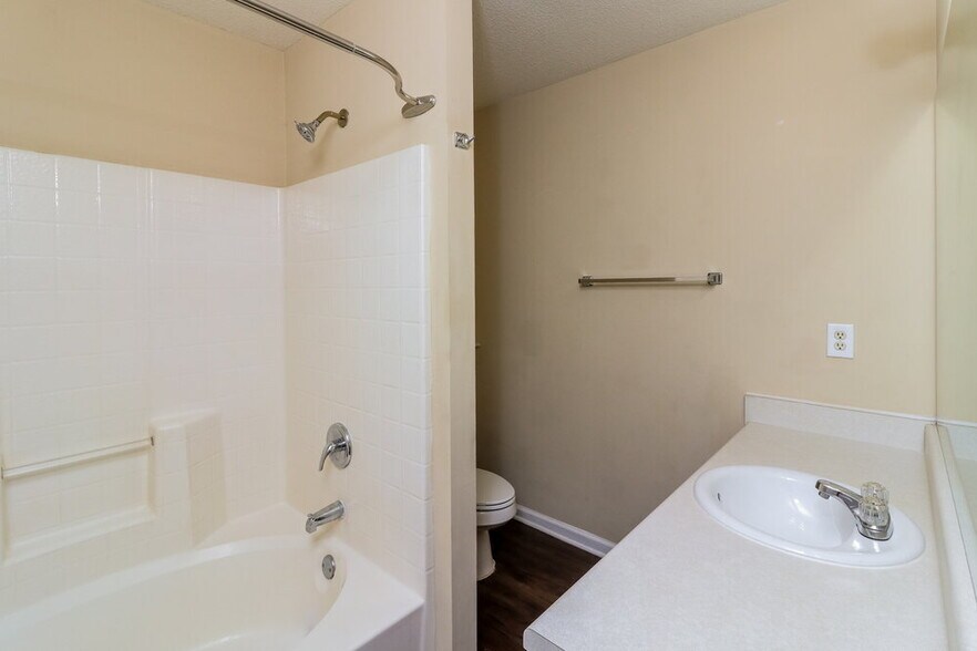 Building Photo - 4671 Tradewinds Ct