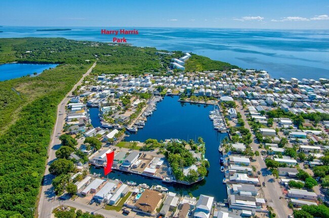 Building Photo - 136 Sable Palm Ln