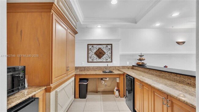 Building Photo - 533 NE 3rd Ave