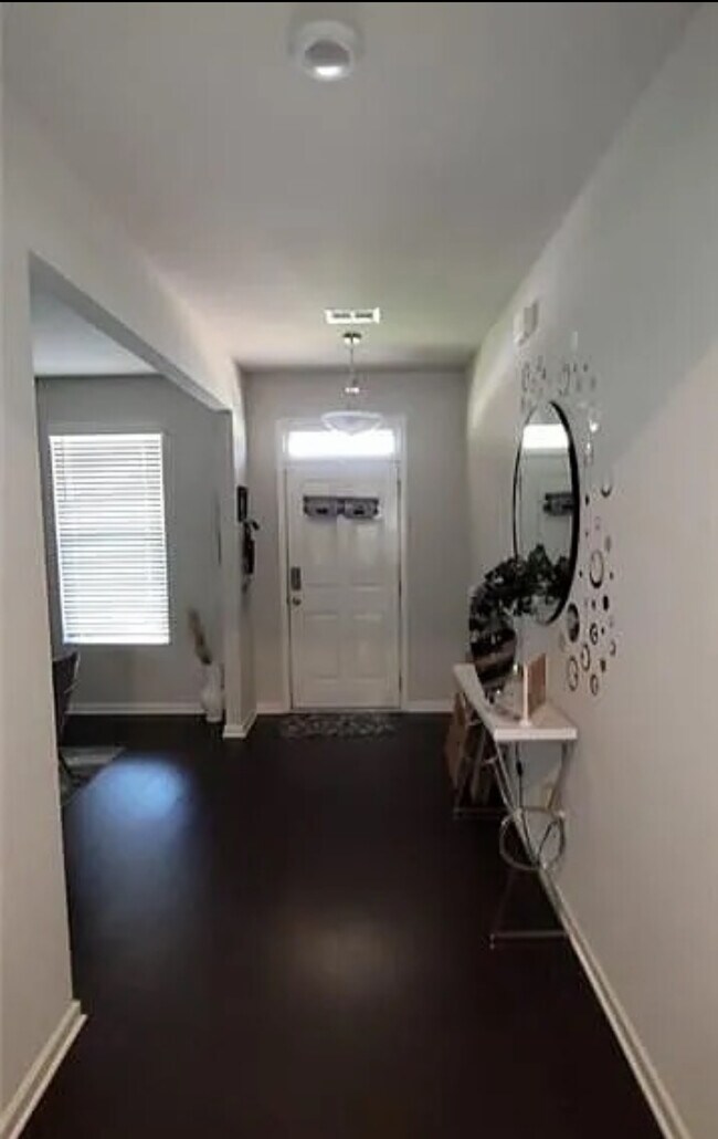 Building Photo - 7688 Watson Cir