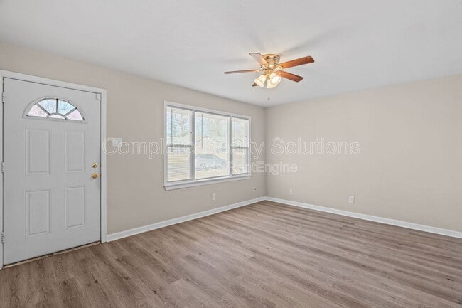 Building Photo - 9750 Lorna Ln