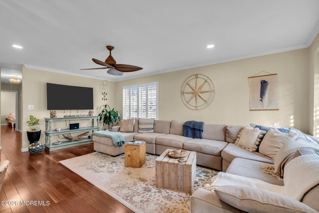 Building Photo - 1733 Melrose Ave