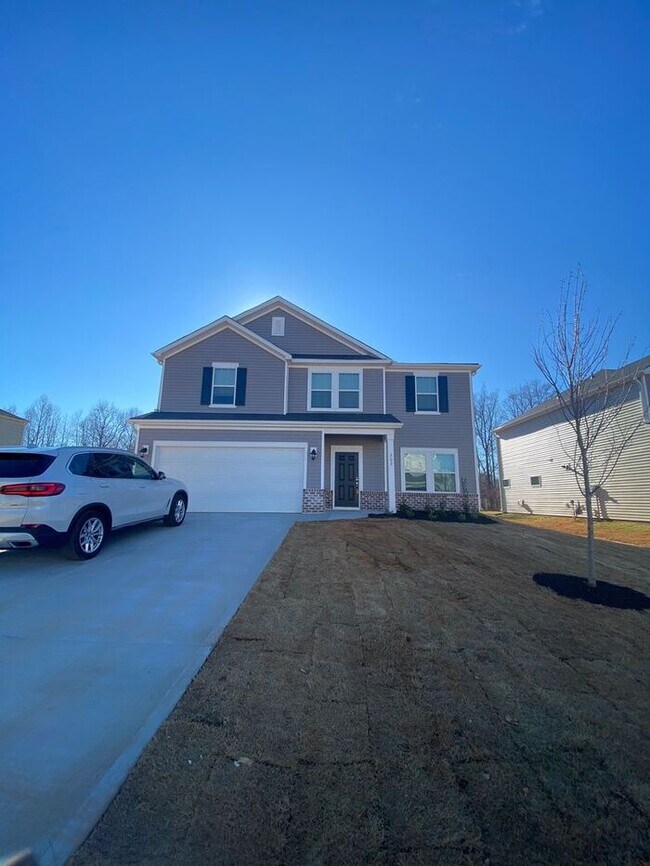Primary Photo - **Coming Soon! **Gorgeous and spacious!