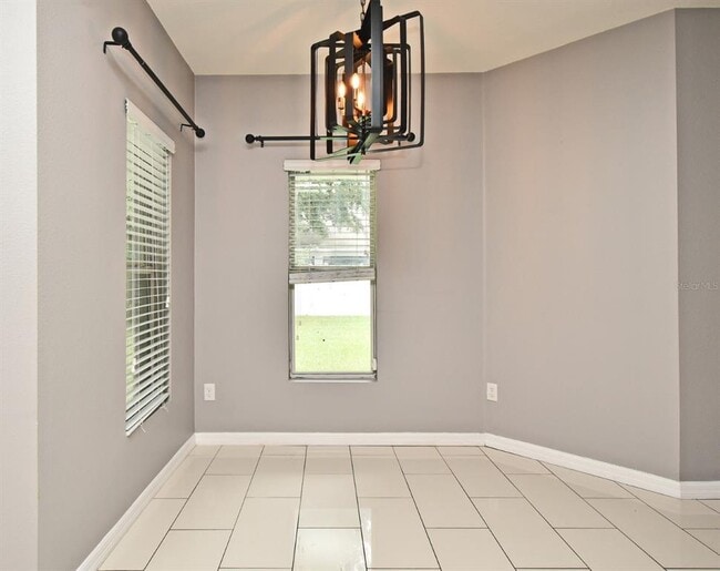 Building Photo - 475 Nadeau Way
