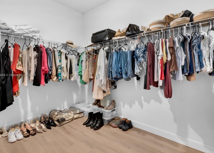 Building Photo - 2444 SE 24th Ave