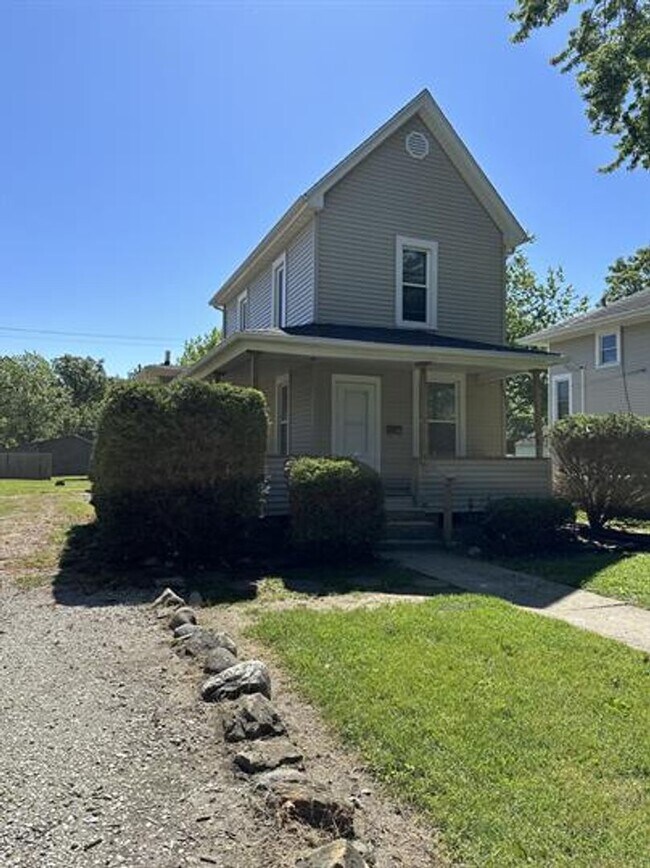Primary Photo - 806 N Coler Ave