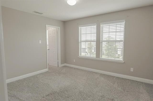 Building Photo - 410 Club House Dr