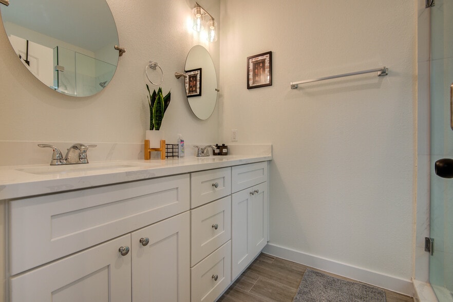 Building Photo - 7805 Fields St