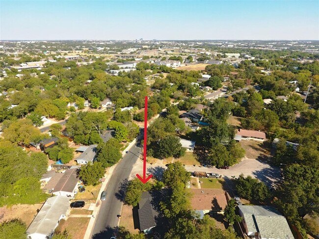 Primary Photo - 2101 Benwick Cir