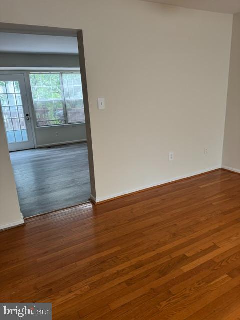 Building Photo - 46647 Brownwood Square