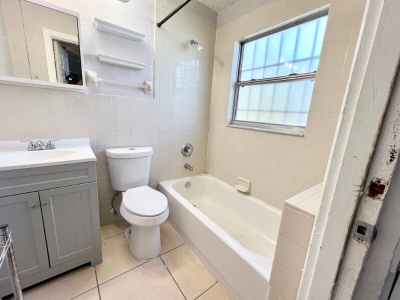 Building Photo - 4494 Weldon Pl