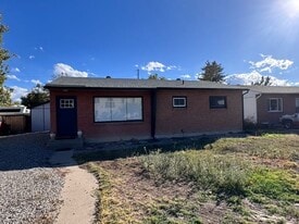 Building Photo - 1261 Walnut Ave