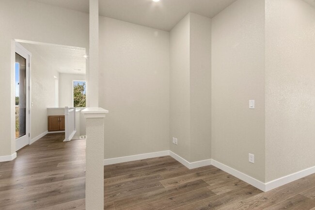 Building Photo - 938 Schlagel St