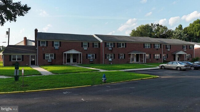 Building Photo - 20 Fort Sumpter Rd