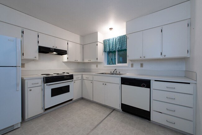 Building Photo - 1916 Rucker Ave