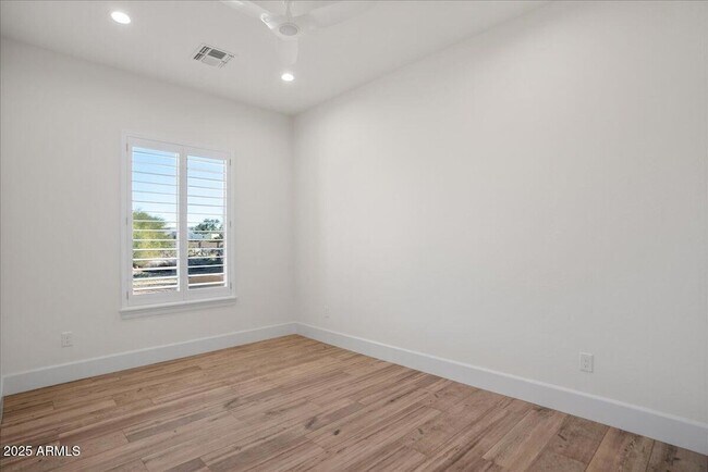 Building Photo - 3117 N 77th St