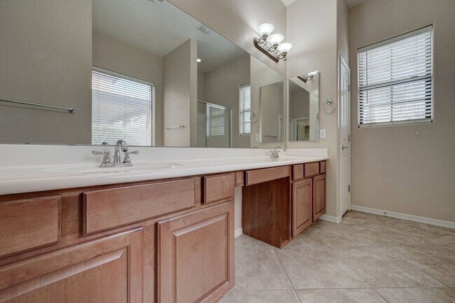 Building Photo - 1483 W Homestead Ct