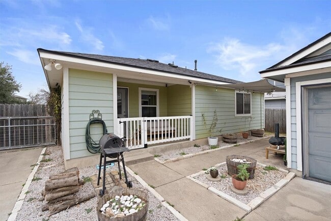 Building Photo - 12117 Briarcreek Loop