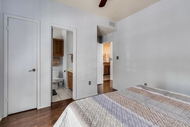 Building Photo - 2801 Rio Grande St