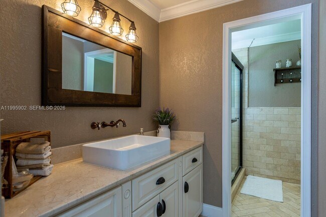 Building Photo - 1190 SW 108th Way