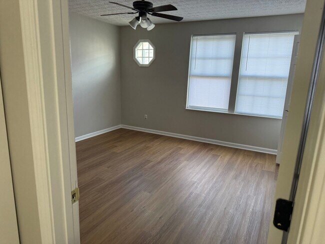 Building Photo - 4215 Bowman Meadow Dr
