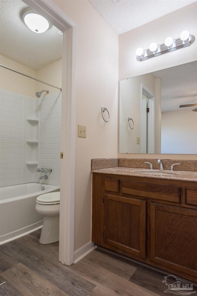Building Photo - 7224 Lago Vista Ct