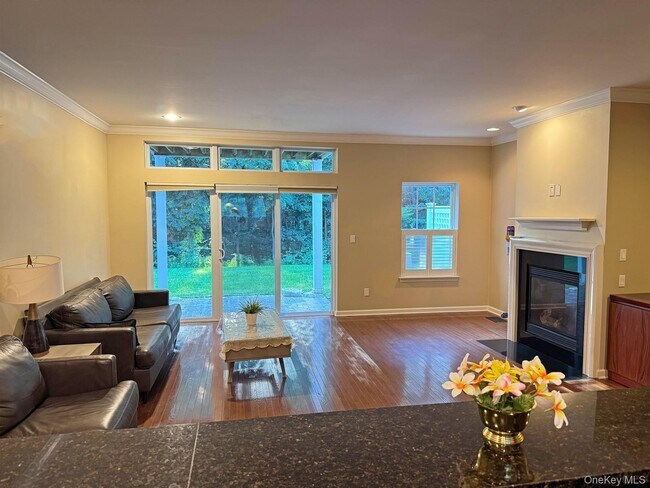 Building Photo - 54 Fairways Dr