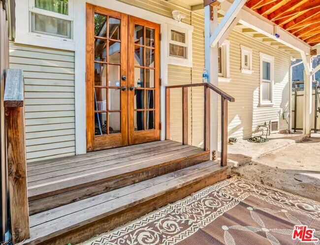 Building Photo - 4253 Fountain Ave