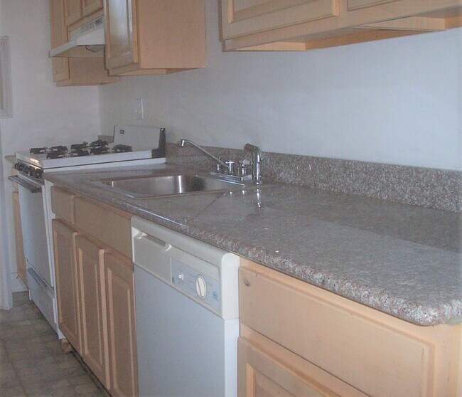 Building Photo - 4205 N Keystone Ave