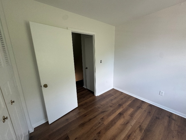Building Photo - 4625 Roxbury Ln