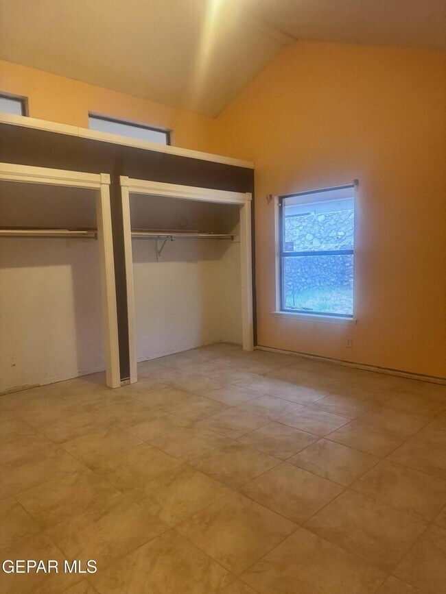 Building Photo - 7721 Waterhouse Dr