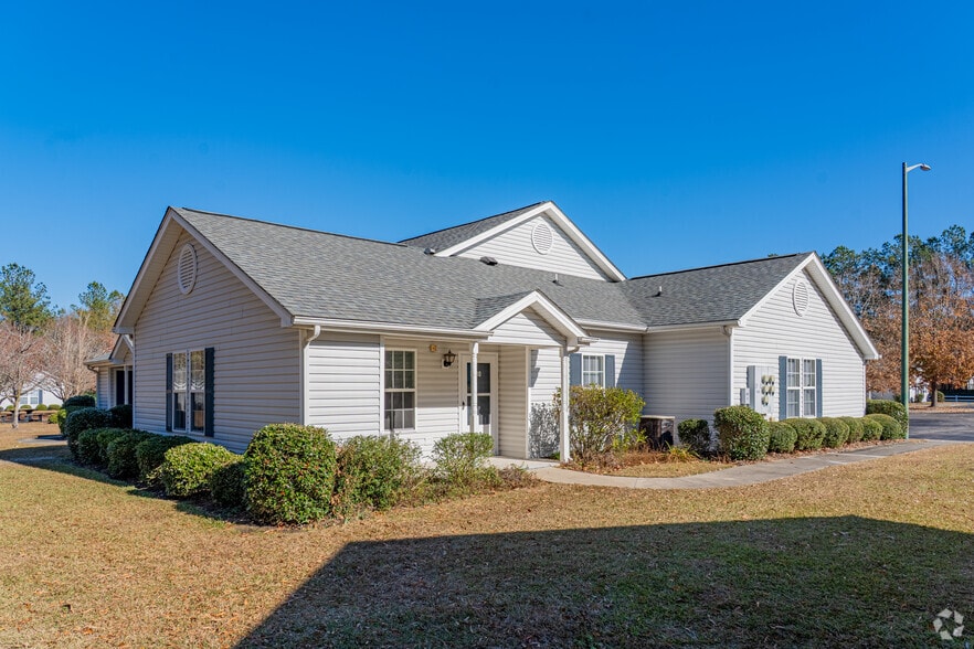 Building Exterior - Weatherstone Park