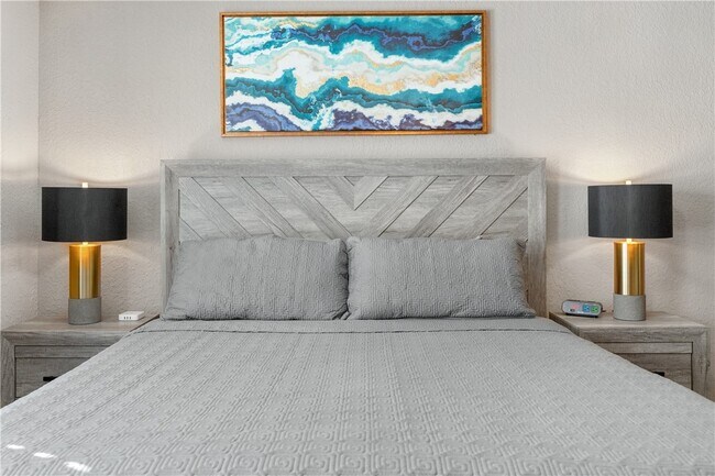 Building Photo - 6 Connie Ln