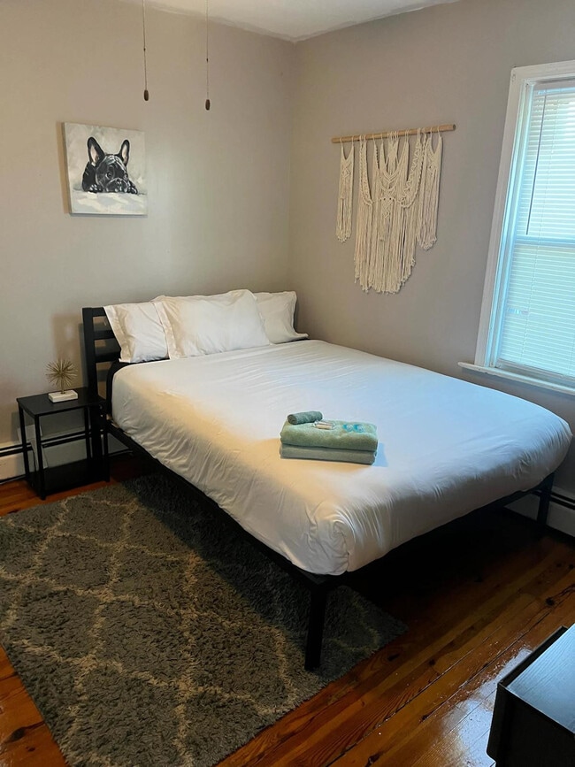 Building Photo - 56 Longmont St