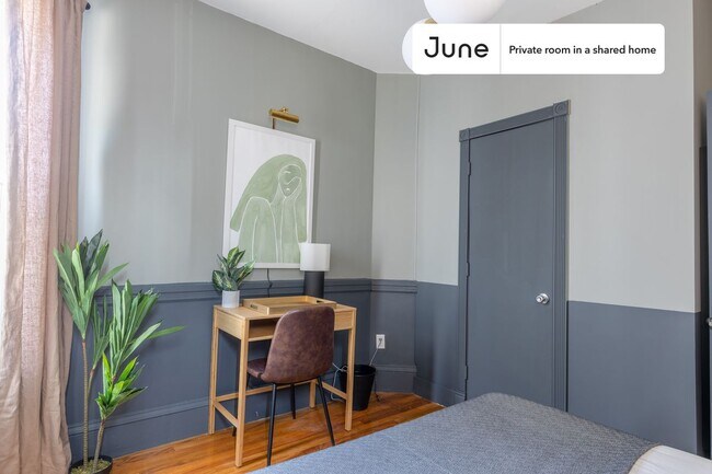 Building Photo - Private bedroom in 4 bed/1 bath Home