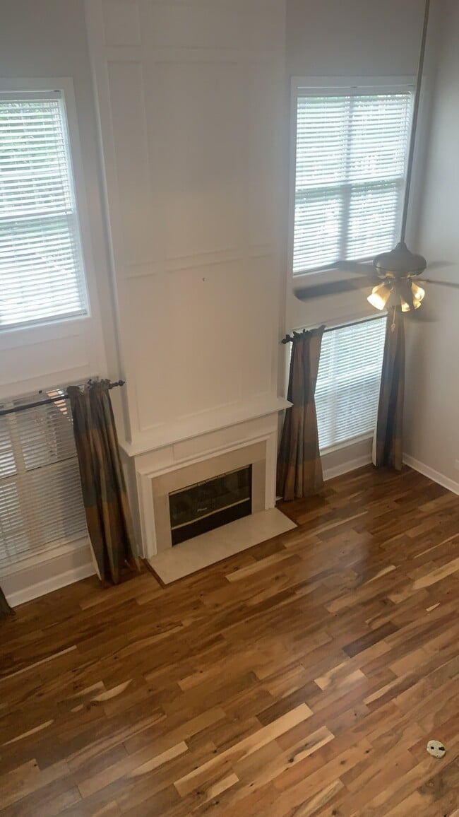 Building Photo - 11106 Knight Castle Dr