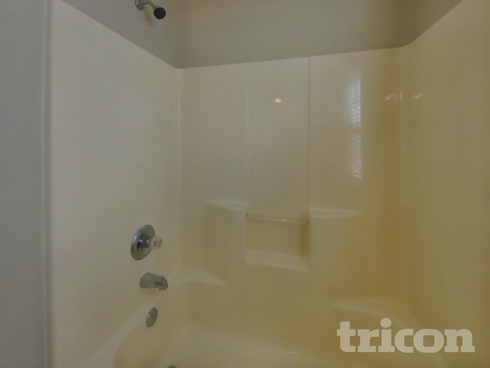 Building Photo - 5017 Gibbons Link Rd