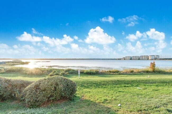 Building Photo - 7606 Pissarro Dr