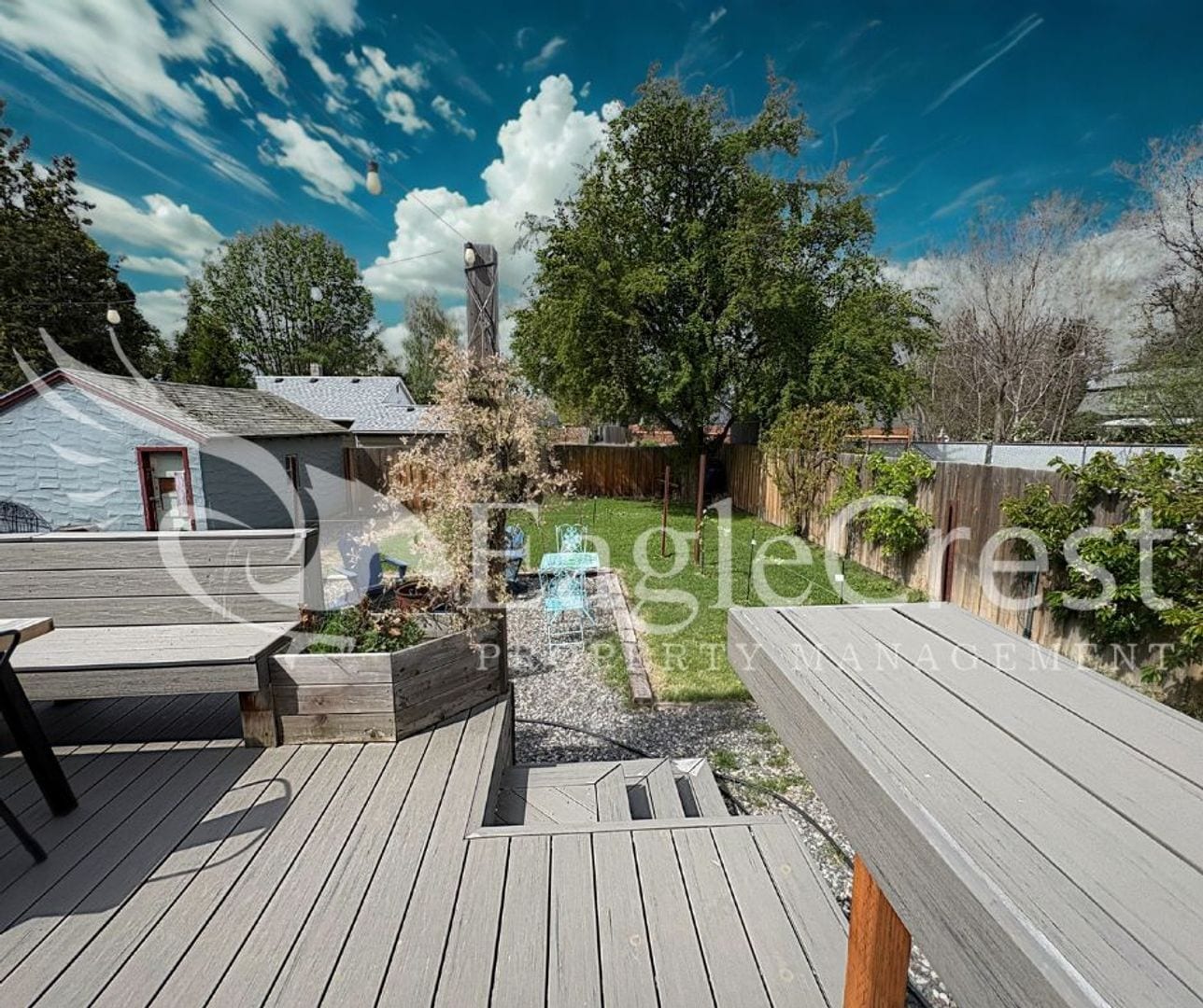 Building Photo - Spacious 3BR/2BA Home with Additional Living Space & Entertainer’s Backyard