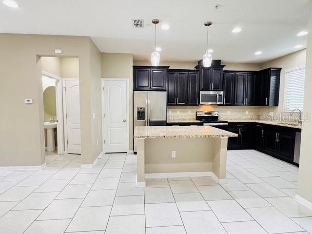Building Photo - 2832 White Isle Ln