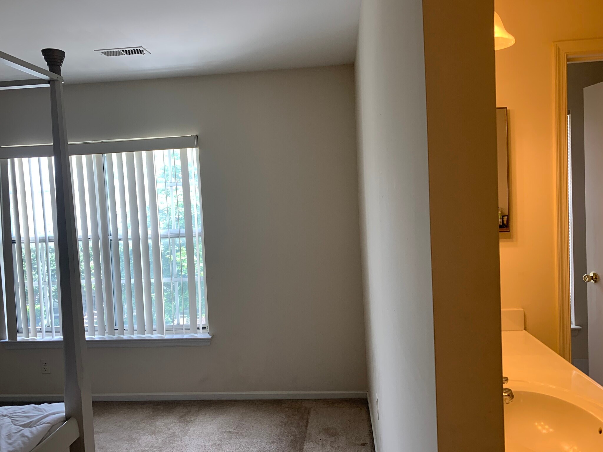 Building Photo - 678 Ivy League Ln