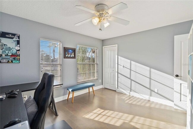 Building Photo - 9797 Portofino Dr