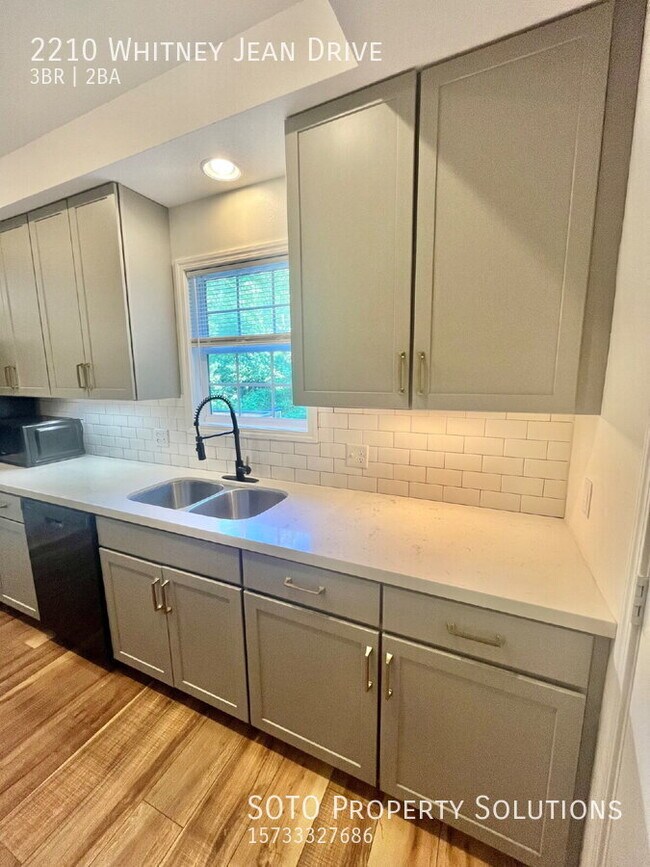 Building Photo - 2210 Whitney Jean Dr