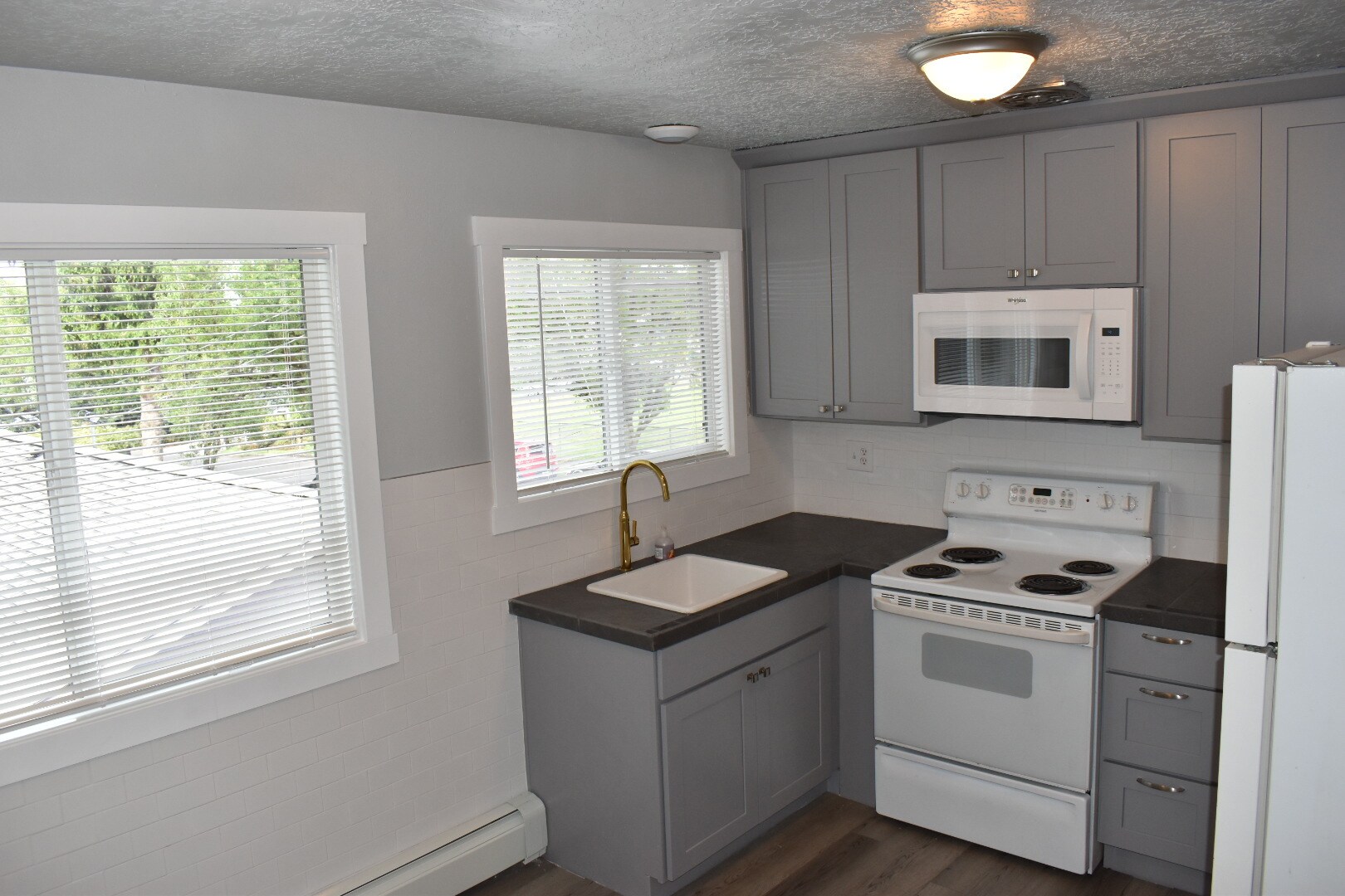Building Photo - 7905 N Fessenden St