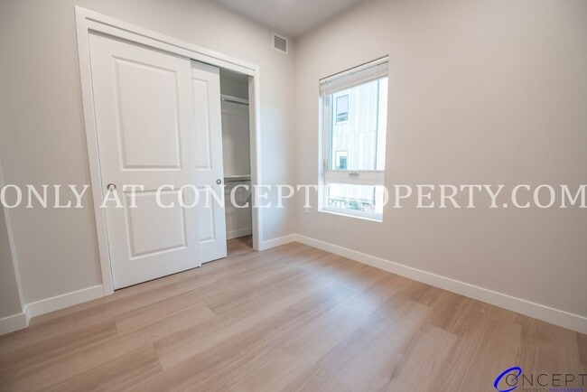 Building Photo - Experience Refined Mountain Living in a Modern 2-Bed, 2-Bath Apartment at Studio Crossing!