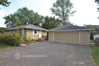 Building Photo - 7101 Hartkopf Ln