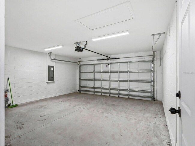 Building Photo - 5386 NW 54th Pl